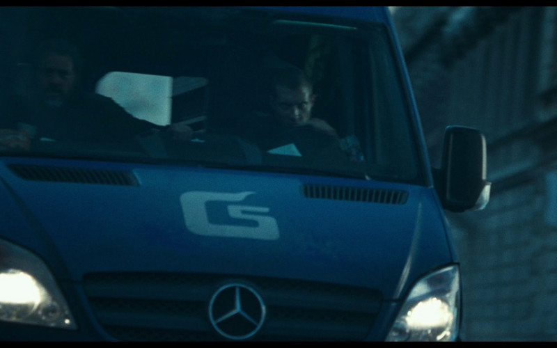 Mercedes-Benz Sprinter Car in A Good Day to Die Hard (2013)