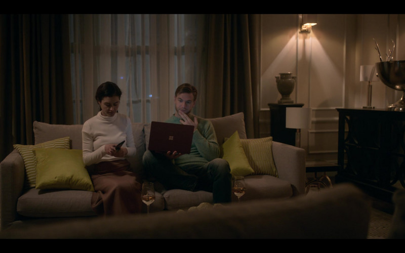 Microsoft Surface Laptop in The One S01E04 (2021)
