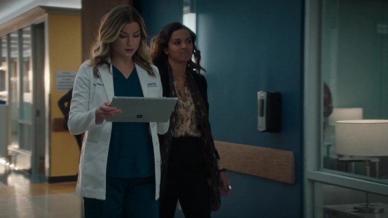 Microsoft Surface Tablet Used by Emily VanCamp as Nurse Practitioner Nicolette ‘Nic' Nevin in The Resident S04E08