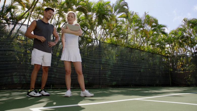 Mizuno Wave Exceed Tennis Court Shoes of Jay Hernandez as Thomas Magnum in Magnum P.I. S03E11