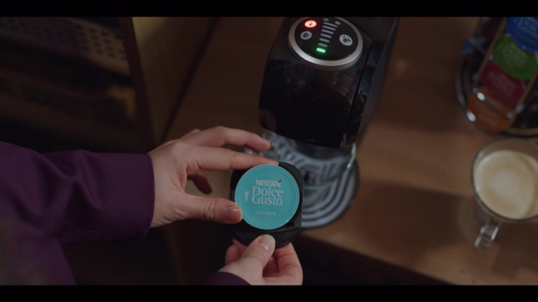Nescafe Dolce Gusto Coffee Maker and Capsules (Pods) in Vincenzo S01E07 Korean TV Show Product Placement (1)