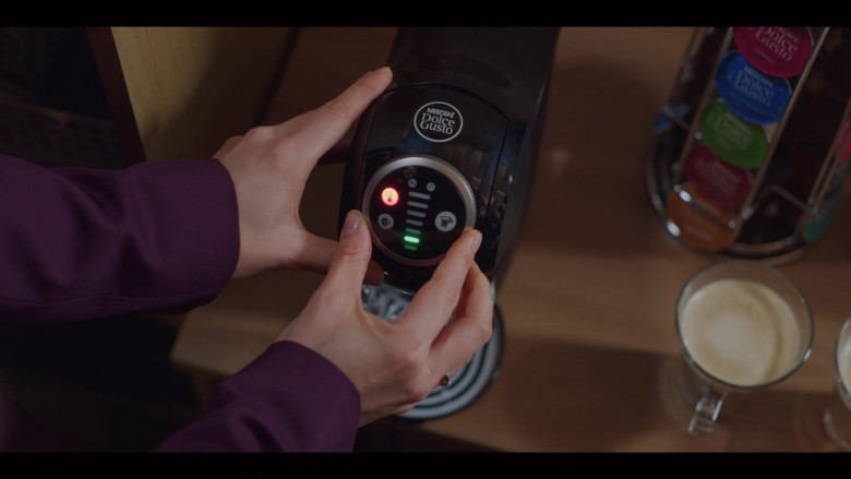 Nescafe Dolce Gusto Coffee Maker and Capsules (Pods) in Vincenzo S01E07 Korean TV Show Product Placement (2)