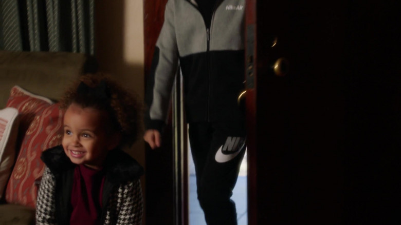 Nike Air Hoodie and Sweatpants in 9-1-1 S04E07 There Goes the Neighborhood (2021)