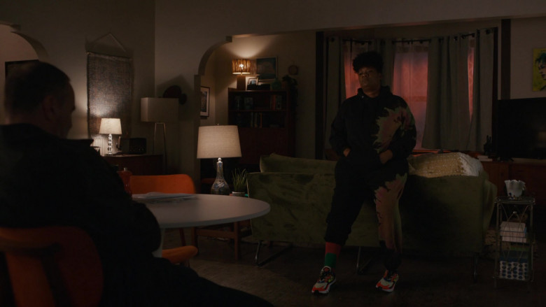 Nike Air Max 270 React Sneakers of Adrienne C. Moore as Kelly Duff in Pretty Hard Cases S01E06 TV Show (1)