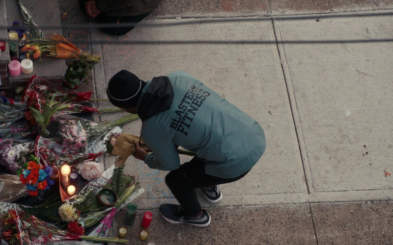 Nike Men's Sneakers in The Equalizer S01E04 It Takes a Village (2021)