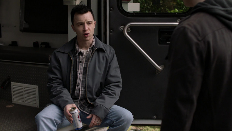 Old Style Beer of Noel Fisher as Mickey Milkovich in Shameless S11E10 (2)