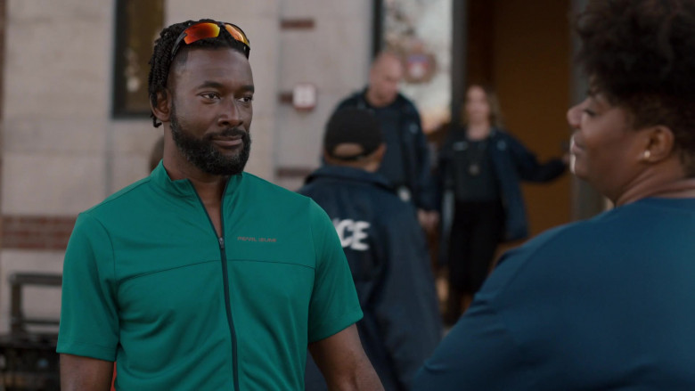 Pearl Izumi Cycling Jacket Worn by Daren A. Herbert as Det. Nathan Greene in Pretty Hard Cases S01E05 (1)
