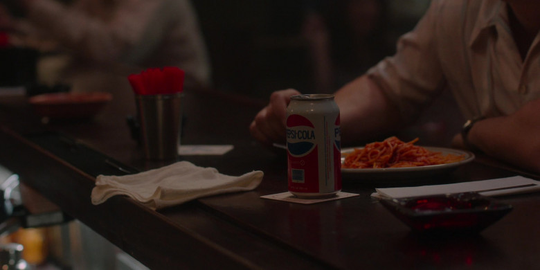 Pepsi Cola Soda Can in For All Mankind S02E04 (1)