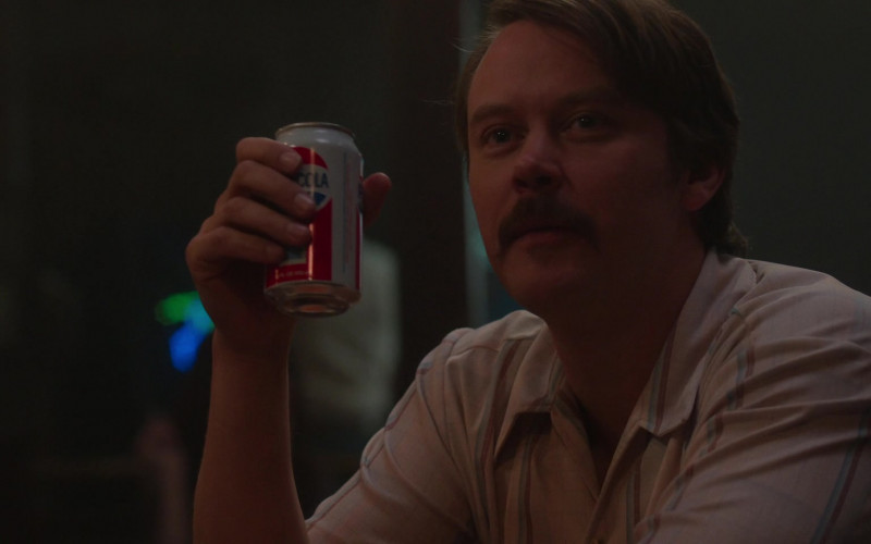 Pepsi Cola Soda Can in For All Mankind S02E04 (2)