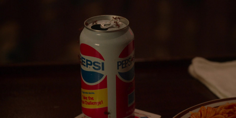 Pepsi Cola Soda Can in For All Mankind S02E04 (6)