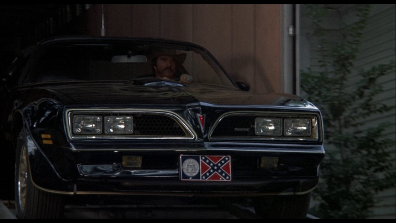 Pontiac Firebird Trans Am Car in Smokey and the Bandit (1)