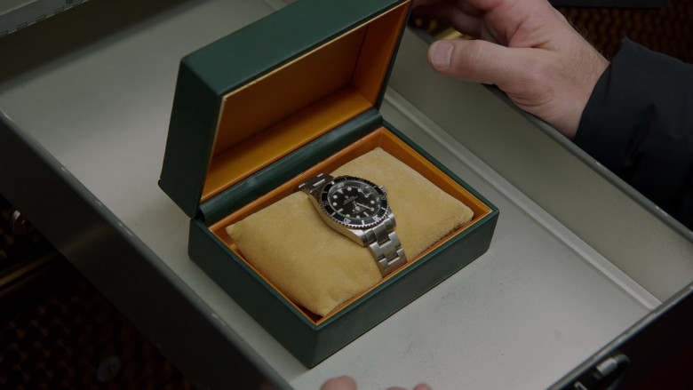 Rolex Oyster Perpetual Date Submariner Watch in Chicago Fire S09E09 TV Show (1)