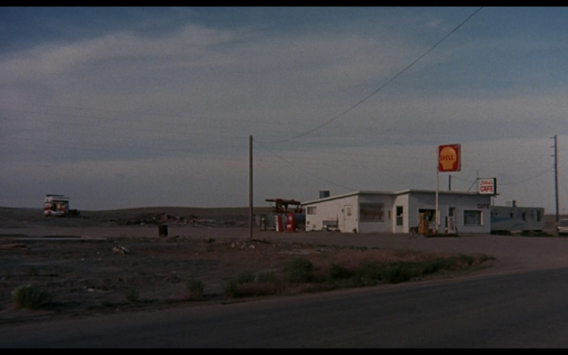 Shell Gas Station in Vanishing Point (1971)