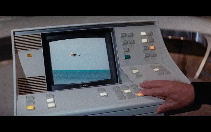 Sony Monitor in The Spy Who Loved Me (1977)