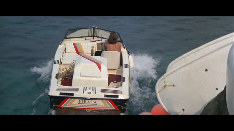 Supra Pirata Boat in Licence To Kill (1989)