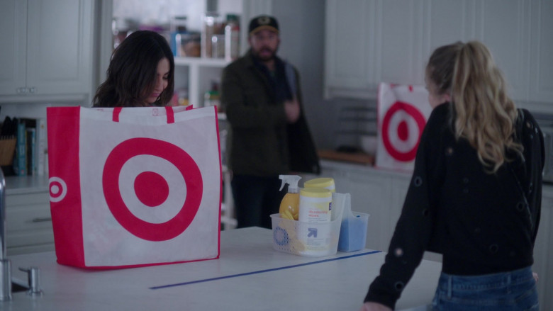 Target Store Bags in A Million Little Things S03E07 (2)