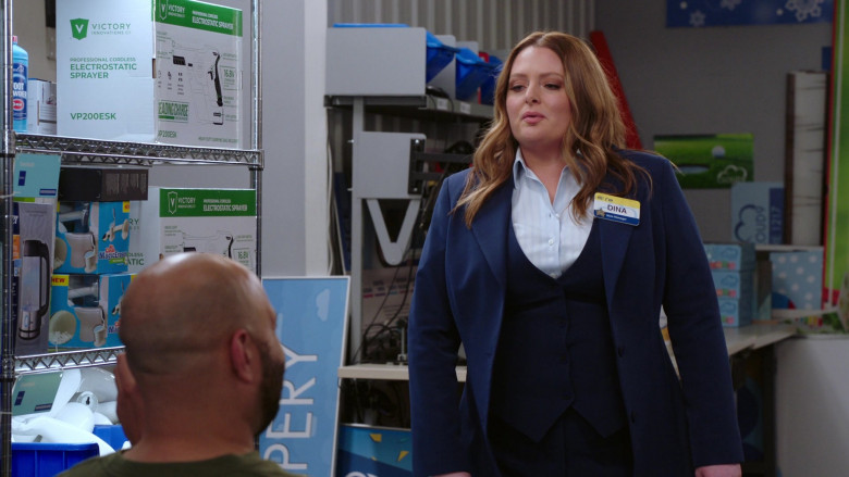 Victory Innovations Electrostatic Sprayers in Superstore S06E13 (2)