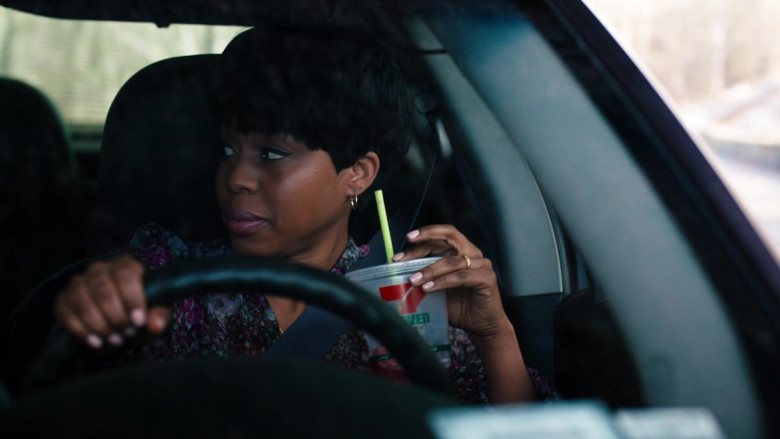 7-Eleven Drink Enjoyed by Danielle Moné Truitt as Sgt. Ayanna Bell in Law & Order Organized Crime S01E03