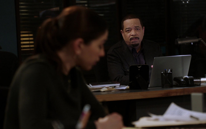 Apple MacBook Pro Laptop of Ice-T as Sergeant Odafin ‘Fin' Tutuola in Law & Order Special Victims Unit S22E11 Our Words Will Not Be