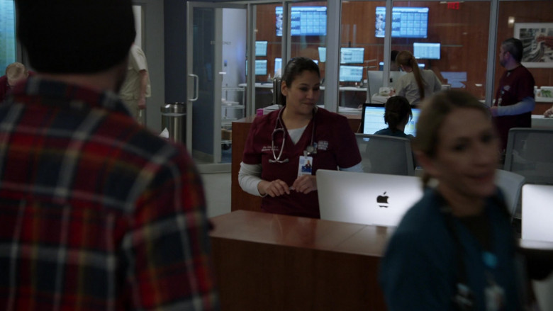 Apple iMac Computers in Chicago P.D. S08E10 TV Show (2)