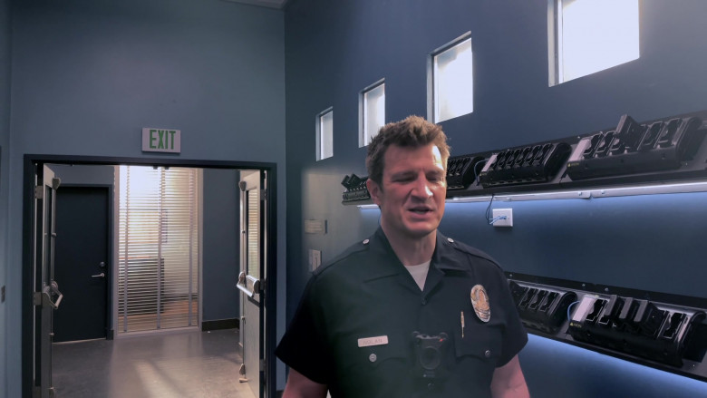 Axon Bodycams Used by Police Officers in The Rookie S03E09 TV Show (2)