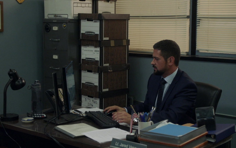 Bankers Boxes in Manifest S03E04 Tailspin (2021)