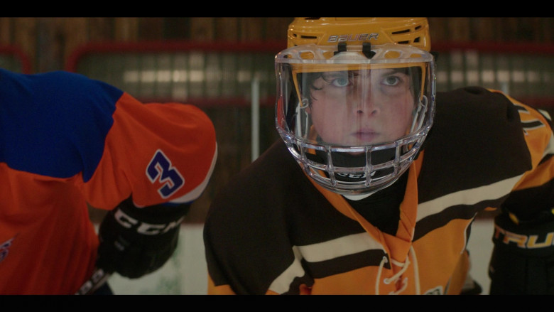 Bauer Hockey Helmet in The Mighty Ducks Game Changers S01E05 Cherry Picker (2021)