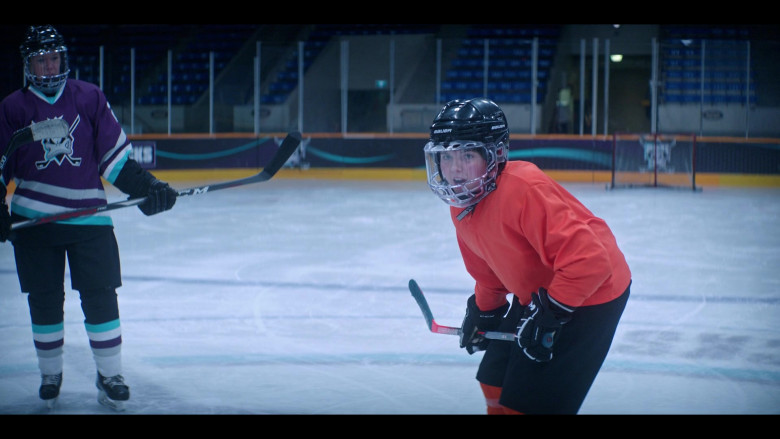 Bauer Hockey Helmet in The Mighty Ducks Game Changers S01E06 Spirit of the Ducks (2021)