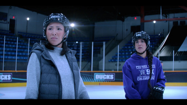 Bauer Hockey Helmets in The Mighty Ducks Game Changers S01E04 Hockey Moms (2021)