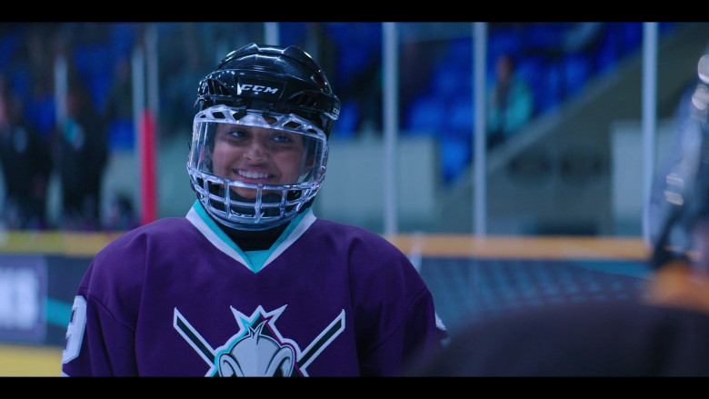 CCM Hockey Helmets in The Mighty Ducks Game Changers S01E03 (3)