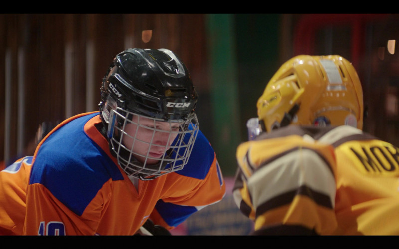 CCM Hockey Helmets in The Mighty Ducks Game Changers S01E05 (1)