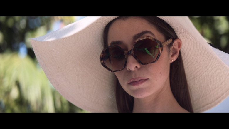 Chloe Sunglasses of Cristin Milioti as Hazel Green-Gogol in Made for Love S01E01 TV Show (1)