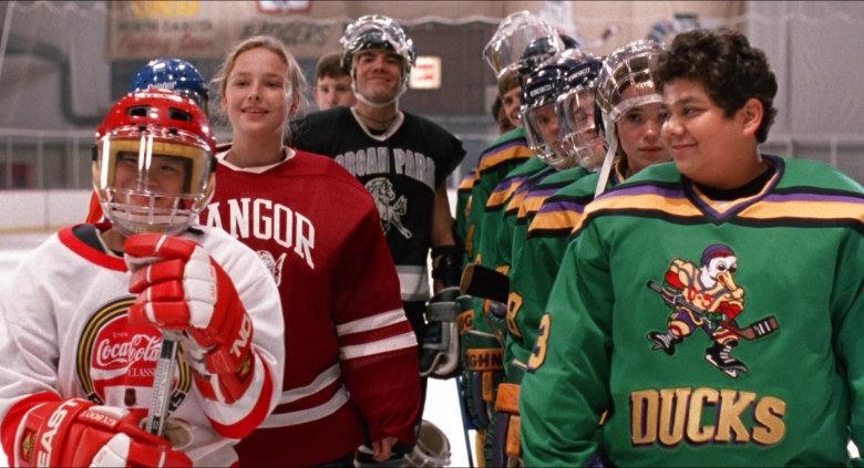 Easton Hockey Gloves and Coca-Cola in D2 The Mighty Ducks (1994)