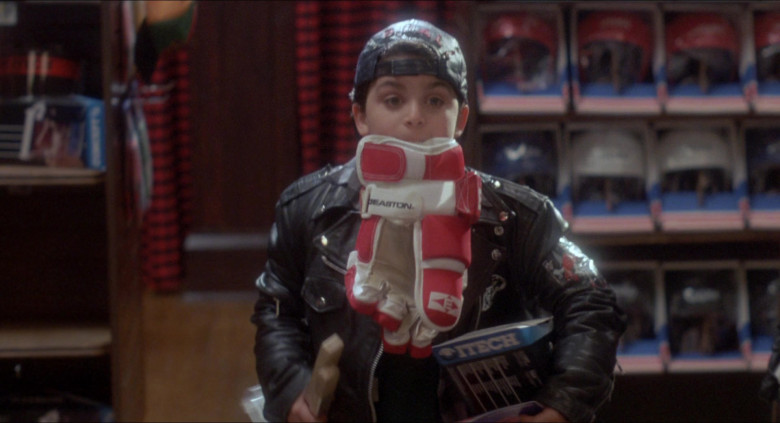 Easton Hockey Gloves in The Mighty Ducks (1)