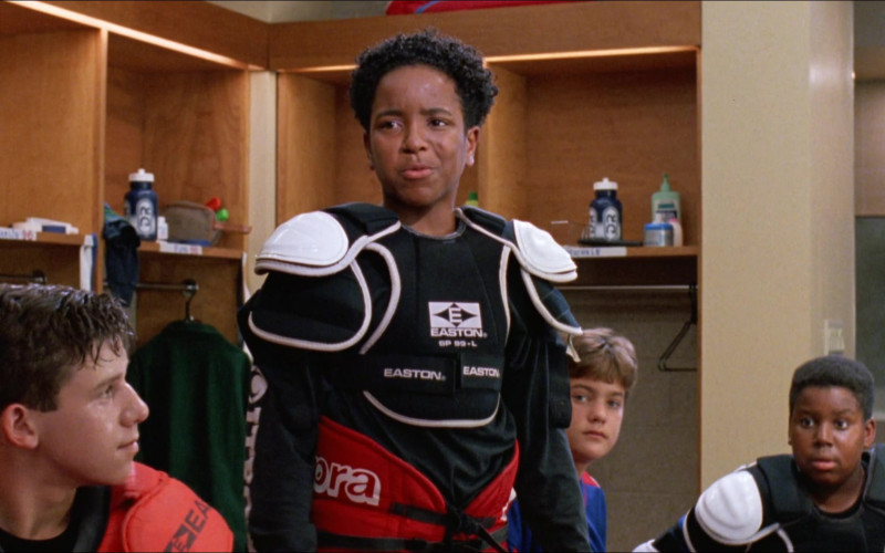 Easton Hockey Shoulder Pads in D2: The Mighty Ducks (1994)