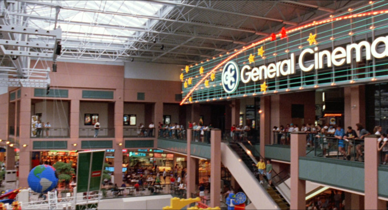General Cinema Movie Theater in D2 The Mighty Ducks (1994)