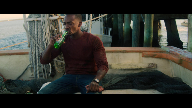 Heineken Beer Enjoyed by Anthony Mackie as Sam Wilson in The Falcon and the Winter Soldier S04E11 TV Show (2)