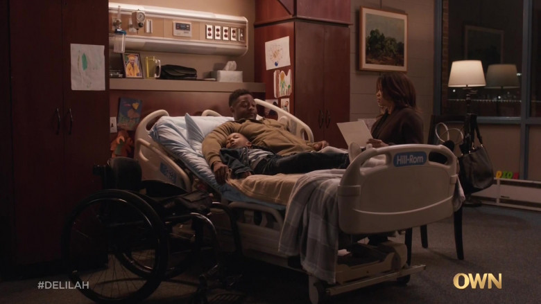 Hill-Rom Hospital Bed in Delilah S01E06 (1)