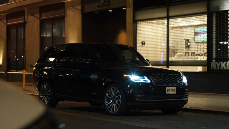Land Rover Range Rover Vogue Car in Law & Order Organized Crime S01E03 (1)