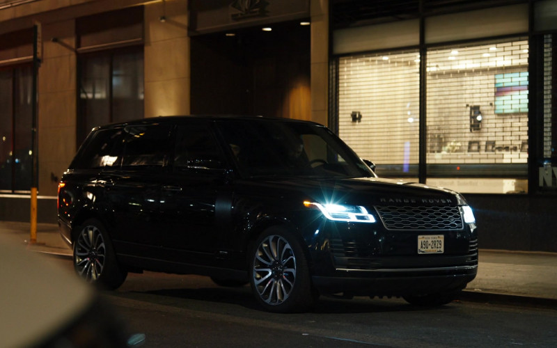 Land Rover Range Rover Vogue Car in Law & Order Organized Crime S01E03 (1)