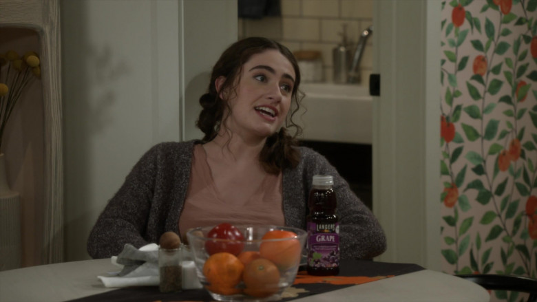 Langers Grape Juice Enjoyed by Rachel Sennott as Jackie Raines in Call Your Mother S01E09 One Bad Mother (2021)
