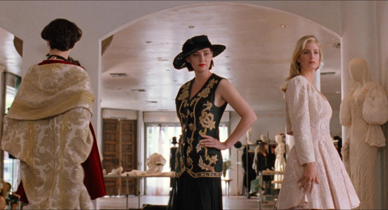 Les Habitudes Women's Clothing Store in D2 The Mighty Ducks (6)
