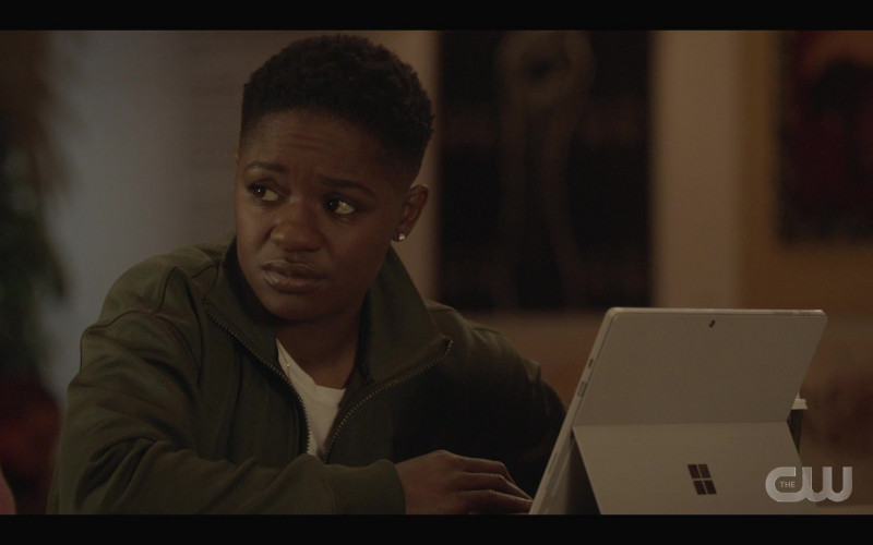 Microsoft Surface Tablet Used by Bre-Z as Coop in All American S03E11 The Bigger Picture (2021)