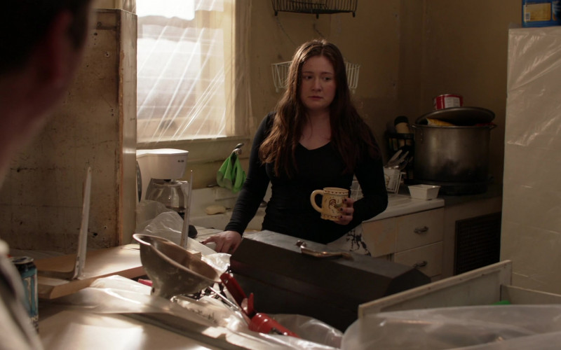 Mr. Coffee Coffee Maker Used by Emma Kenney as Debbie Gallagher in Shameless S11E11 TV Show (1)