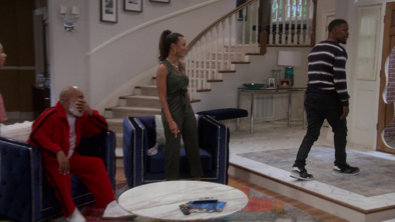 New Balance Sneakers Worn by Jamie Foxx as Brian Dixon in Dad Stop Embarrassing Me! S01E05 (2)