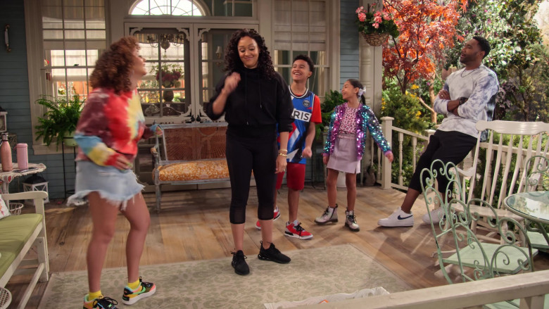 Nike Air Force 1 Shadow SE Sneakers of Talia Jackson as Jade McKellan in Family Reunion S03E08