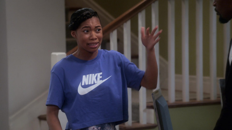 Nike Blue Crop Top of Kyla-Drew as Sasha Dixon in Dad Stop Embarrassing Me! S01E02 2021 (3)