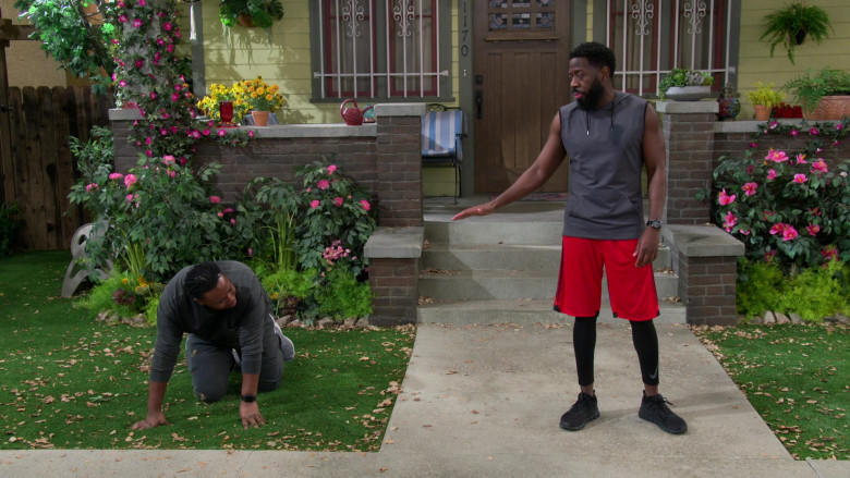 Nike Men's Compression Pants of Sheaun McKinney as Malcolm in The Neighborhood S03E15 (2)