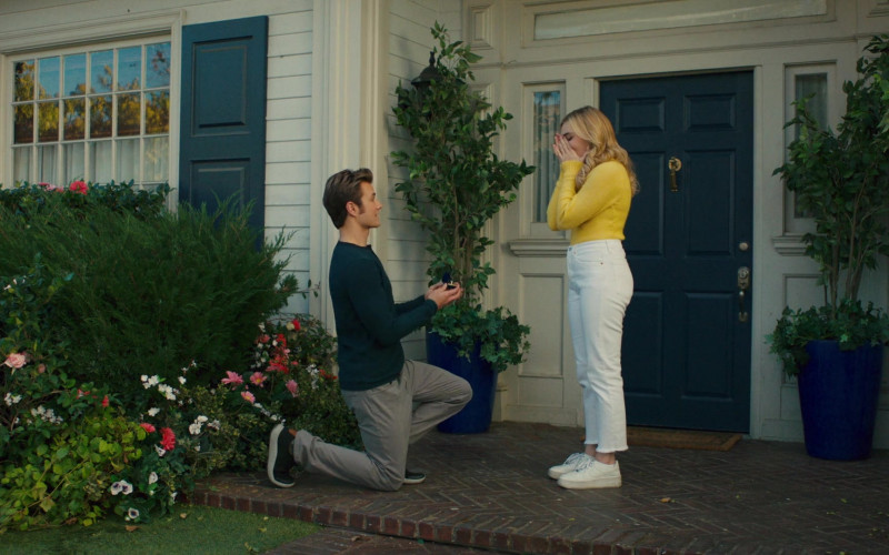 Nike Women’s Sneakers of Meg Donnelly in American Housewife S05E13 The Election (2021)