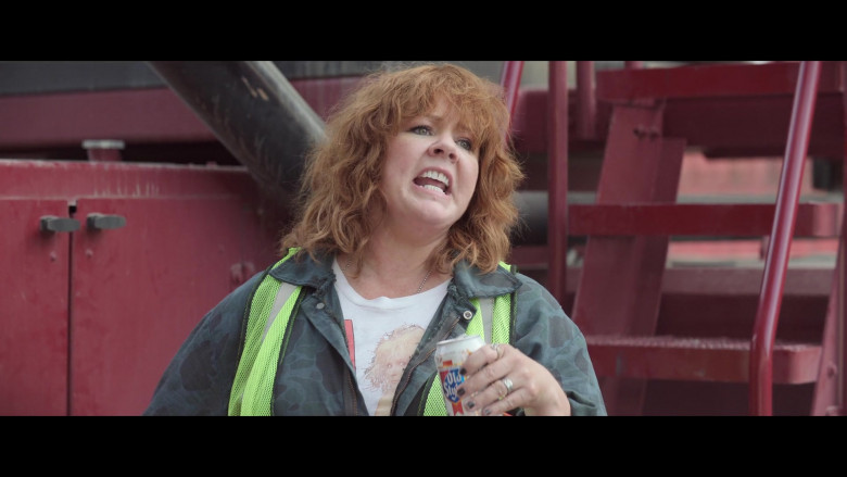 Old Style Beer Enjoyed by Melissa McCarthy as Lydia Berman in Thunder Force (2)
